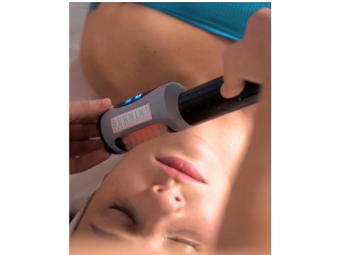 Mikrovibracijos sferų terapija veidui OLD TOWN SPA (Veidas + kaklas + dekoltė 60min) 5 kartai